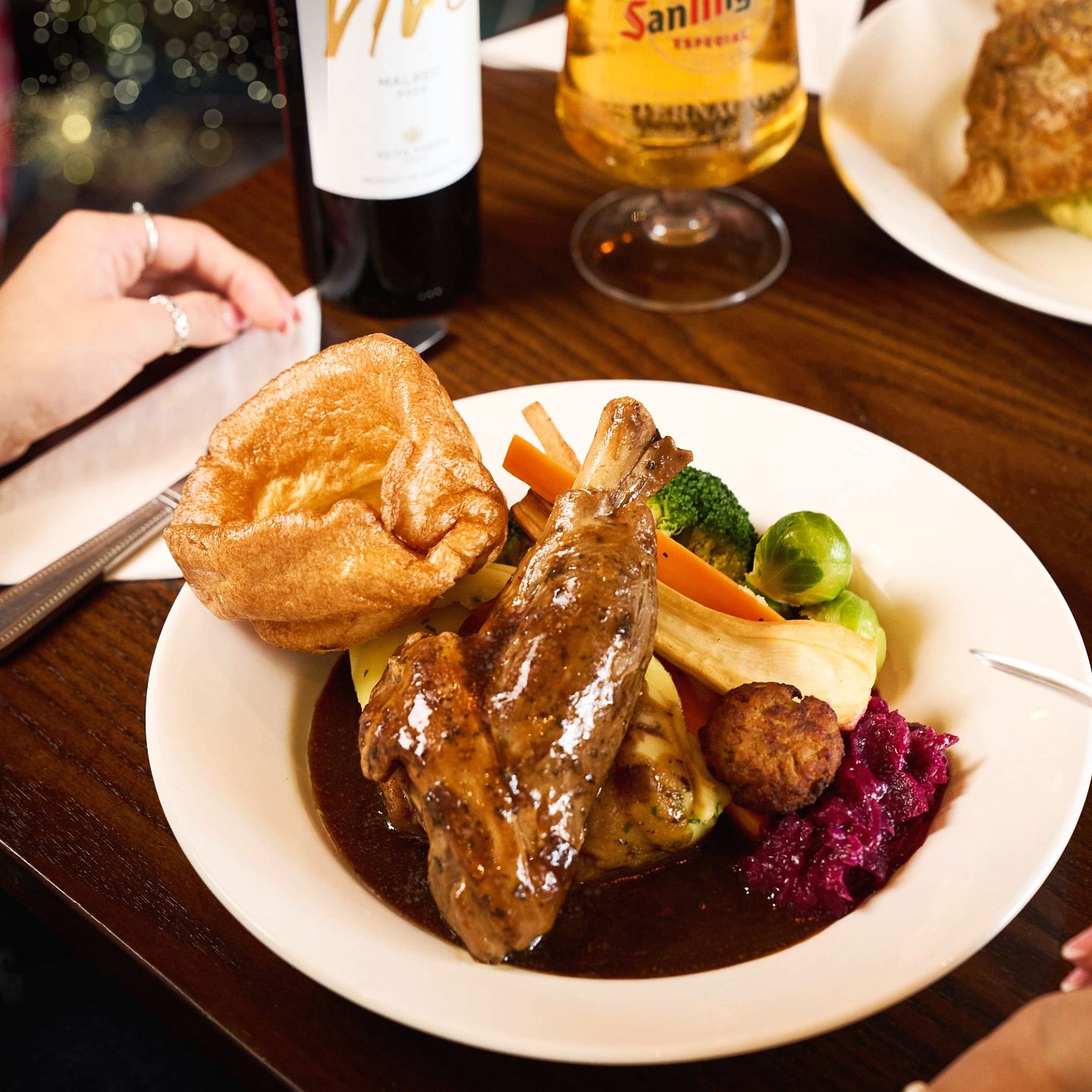 Christmas Day Lunch, Dinner & Dining at The Swan in Almondsbury