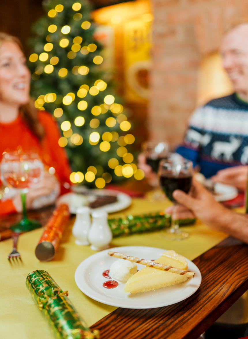 Festive Lunch & Dinner at The Swan in Almondsbury